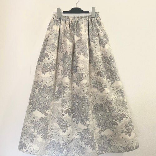 M様ご予約 白大島紬 タックギャザースカート絹の裏地付き 着物リメイク  