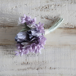 布花　花束ブローチ　チューリップとライラック（ラベンダー色） 3枚目の画像