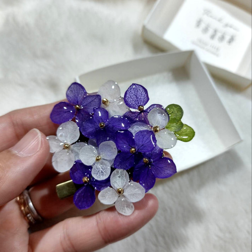 受注製作】世界に一つだけの本物の紫陽花アナベルブローチクリップ