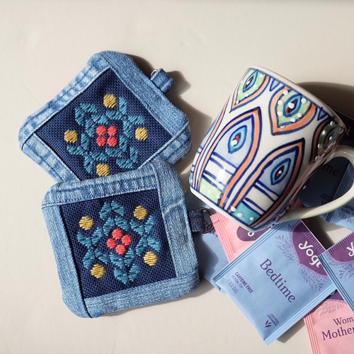 こぎん刺しコースター☺︎レトロフラワー【キャンプ☺︎刺繍】デニム