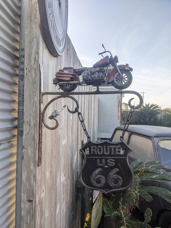 アメリカンバイク バイク屋 壁掛け看板 ルート66 サインボード #店舗什器 #ROUTE66  #スパークプラグ 1枚目の画像