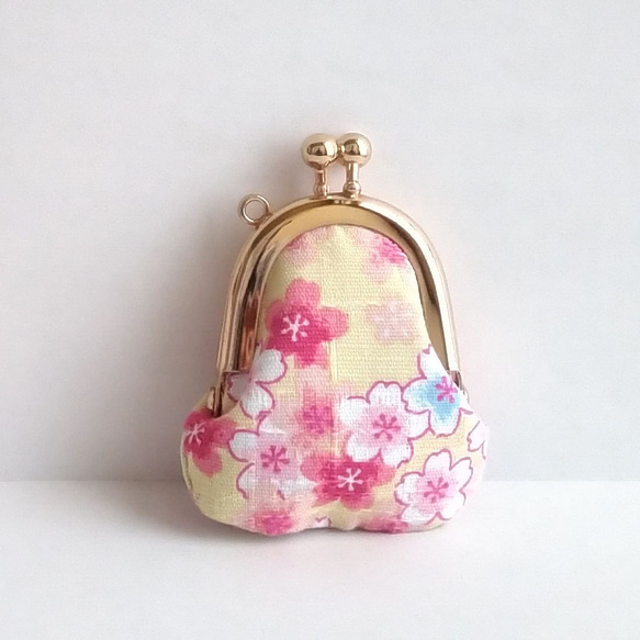 小さいがま口♪豆姫♪小さいがま口財布,小銭入れ,がまぐちポーチ,サコッシュに,桜,満開,cherry blossoms 1枚目の画像