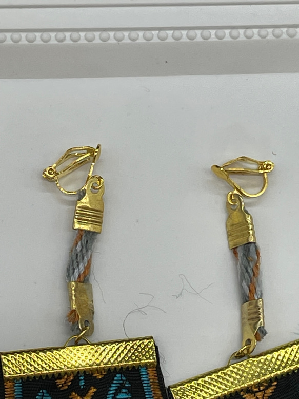 アンティークリボンと刺繍糸紐のネックレスとイヤリングのセット 6枚目の画像