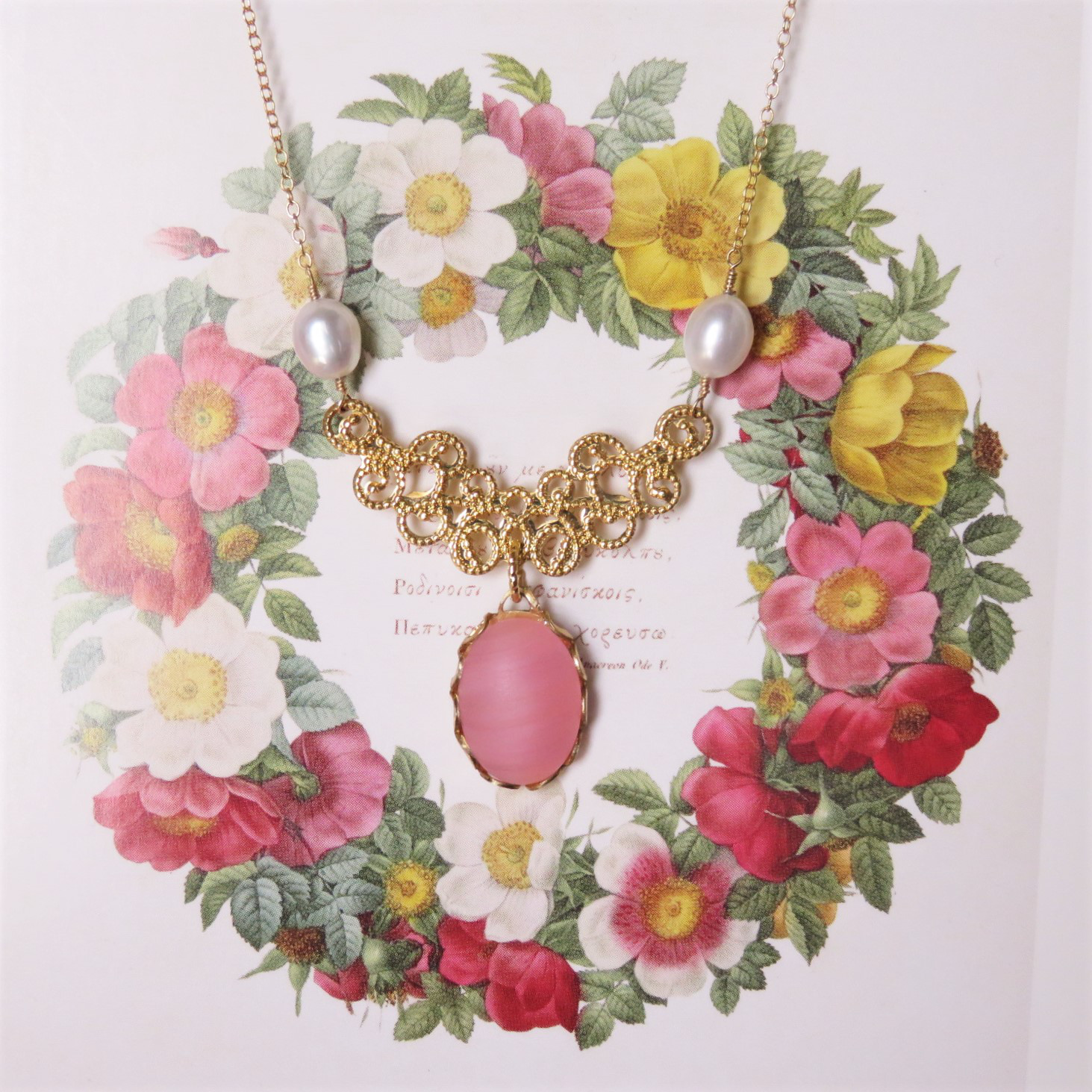 春色フロストピンクグラスストーン　ミリアムハスケルのフィリグリーレース　淡水パール　アンティーク　ストーンネックレス