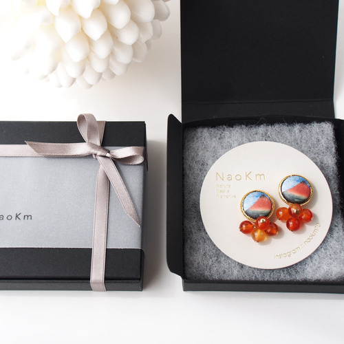 葛飾北斎【富嶽三十六景 凱風快晴】の天然石ピアス/イヤリング〈絵画