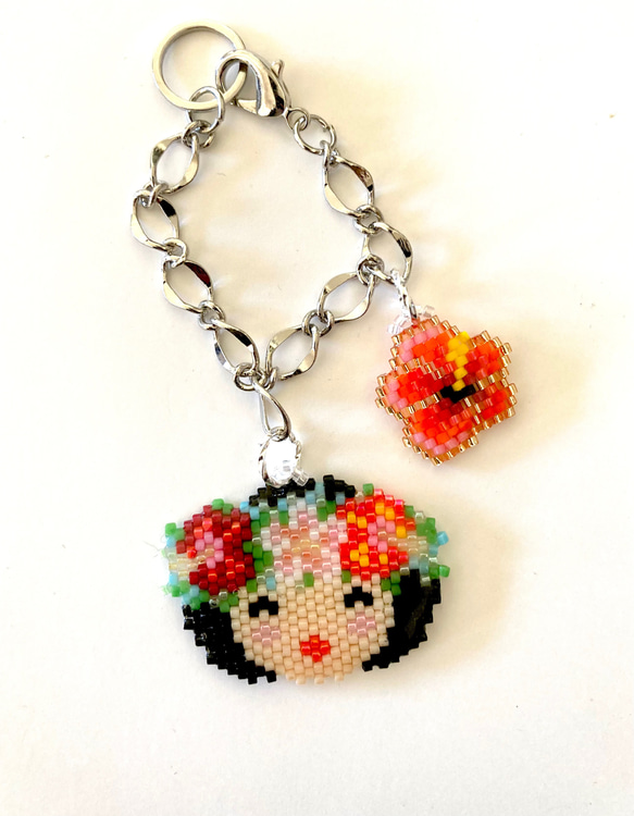 ハワイアンモチーフのバッグチャーム デリカビーズ織りモチーフ デリカ