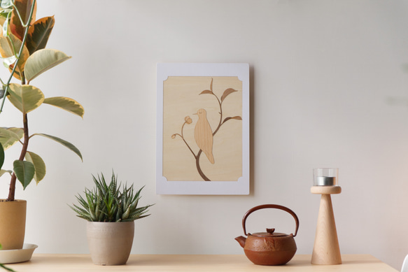 木で描く鳥と花のウォールアート / A4サイズ 1枚目の画像