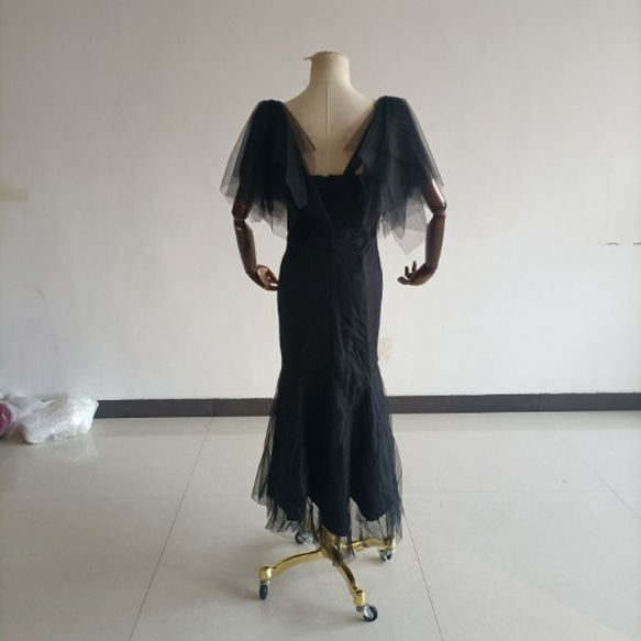 送料無料！黒いドレス ソフトチュール ベアトップ スリット トレーン 美品！ イブニングドレス 8枚目の画像