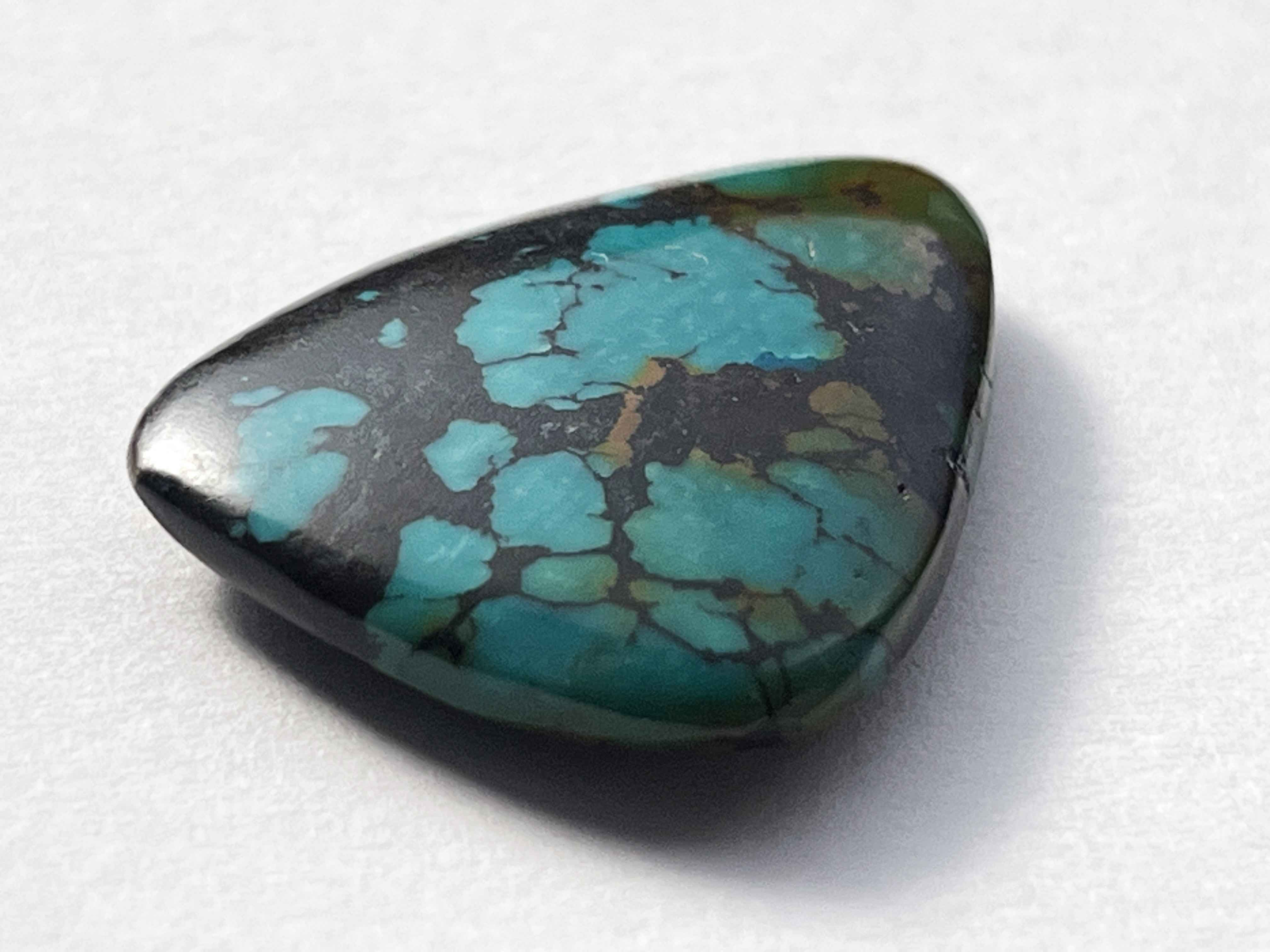 大きめ天然トルコ石（6〜7ct）ルース2個　ソーティング付き