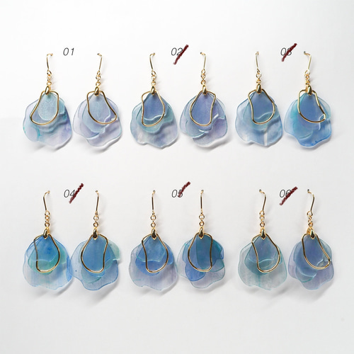 マーメイドカラー】水彩の花びらピアスorイヤリング 夏に大人気の水彩