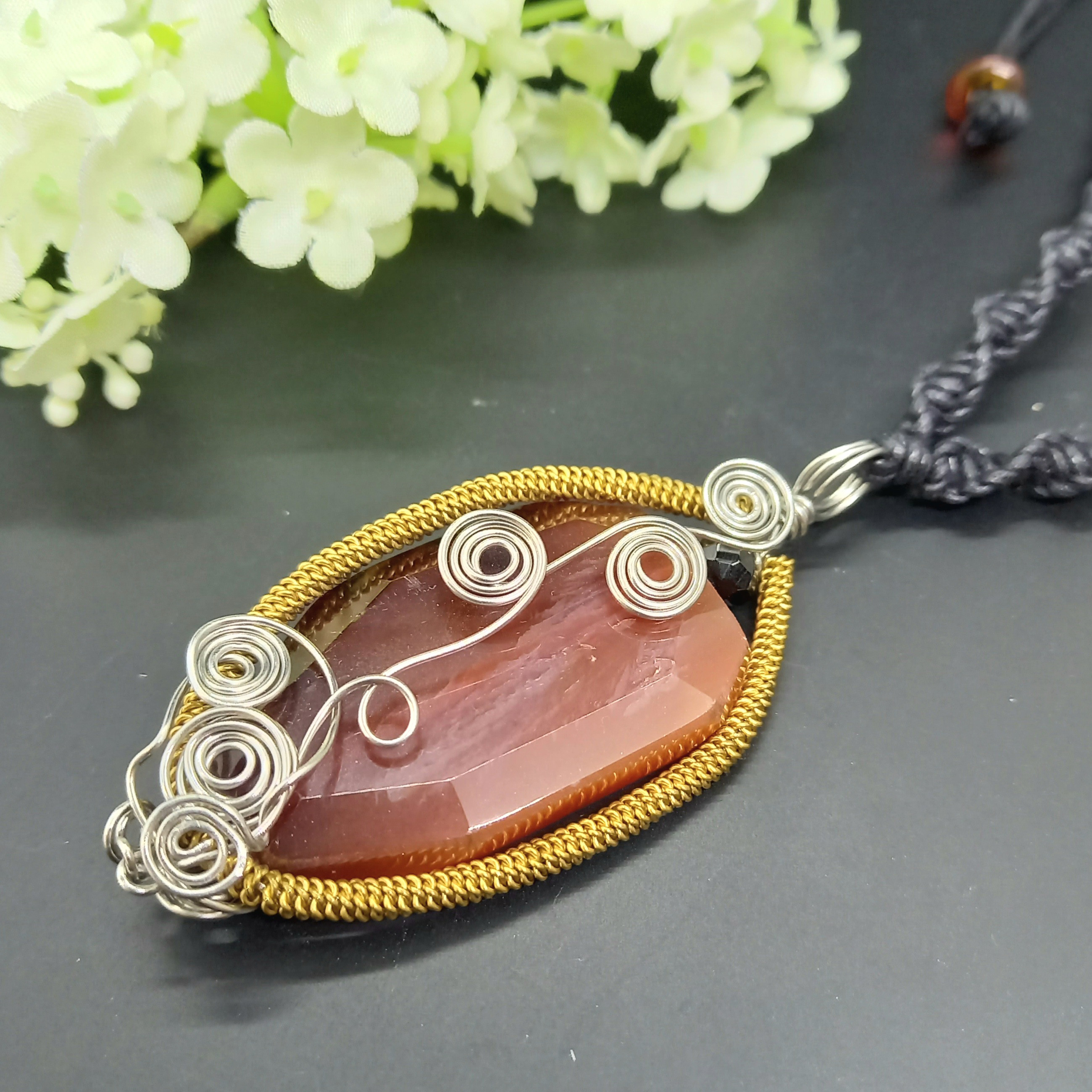 [N-113] カーネリアンの編み込みネックレス