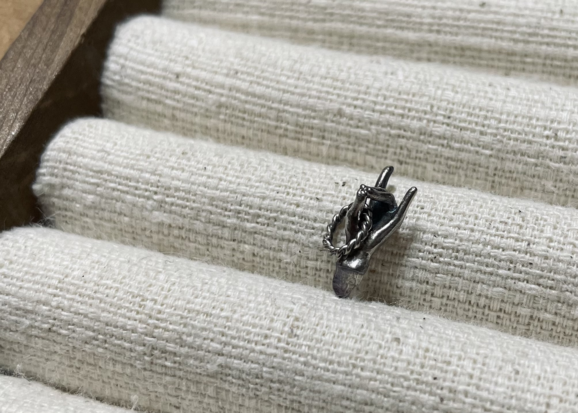 【ペンダント】con