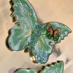 グリーン　バタフライ蝶々　レジン　トレー　お皿　コースター 5枚目の画像