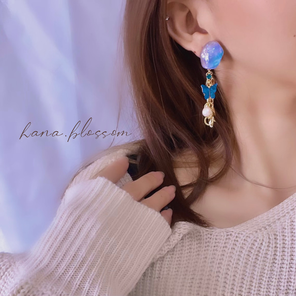 glass wave oval meruhen blue Earrings 8枚目の画像