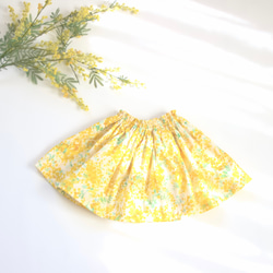 水彩風ミモザ柄のギャザースカート 1枚目の画像