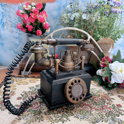 レトロな置物 アンティーク 電話機 マネーバンク インテリア