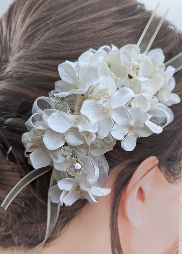 ふわもこ可愛い！パール付き!ホワイト紫陽花の華やかバレッタ　ウェディング　花嫁　結婚式　 5枚目の画像
