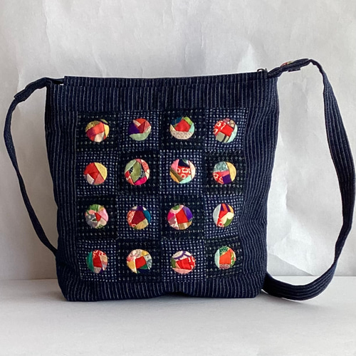 パッチワークのショルダーバッグ ショルダーバッグ ひだまり 通販