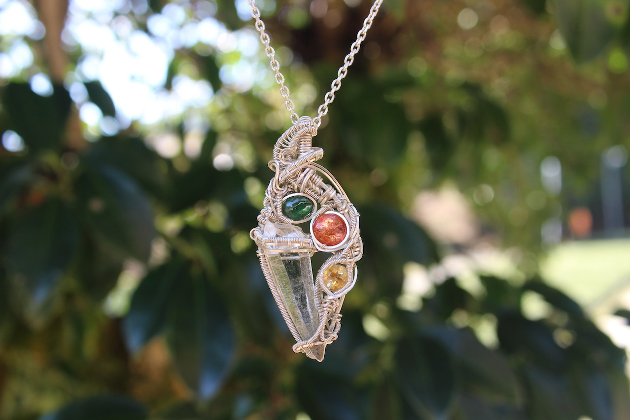 ヒマラヤ水晶ポイント原石　クロムトルマリン　サンストーン　シトリン　シルバー925 ワイヤーラッピング　ペンダント