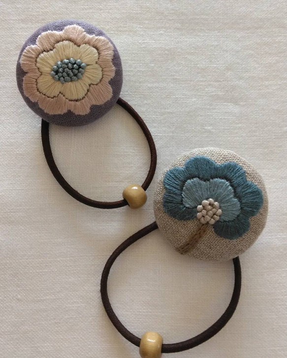 刺繍ヘアゴム　花ピンク 3枚目の画像