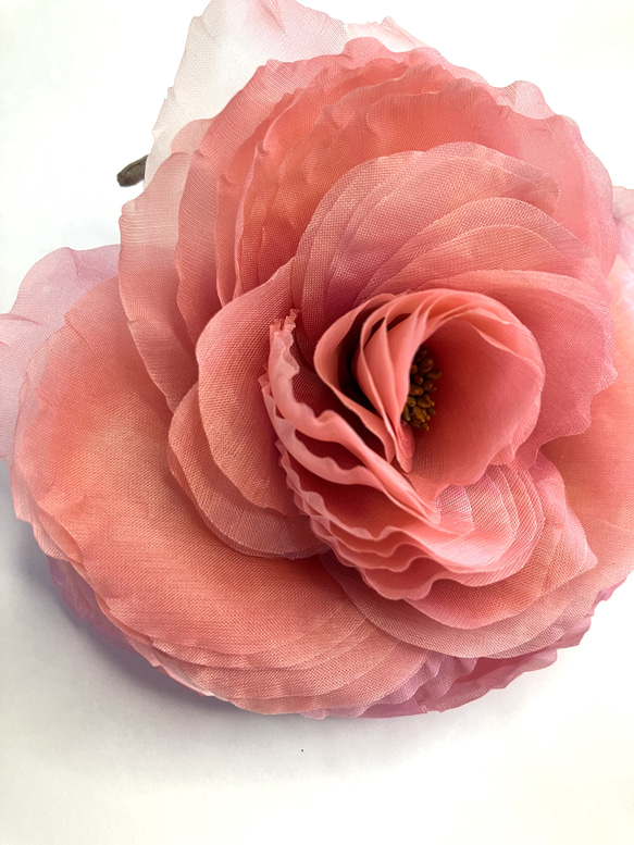 ◇サーモンピンクのバラのコサージュ 3枚目の画像