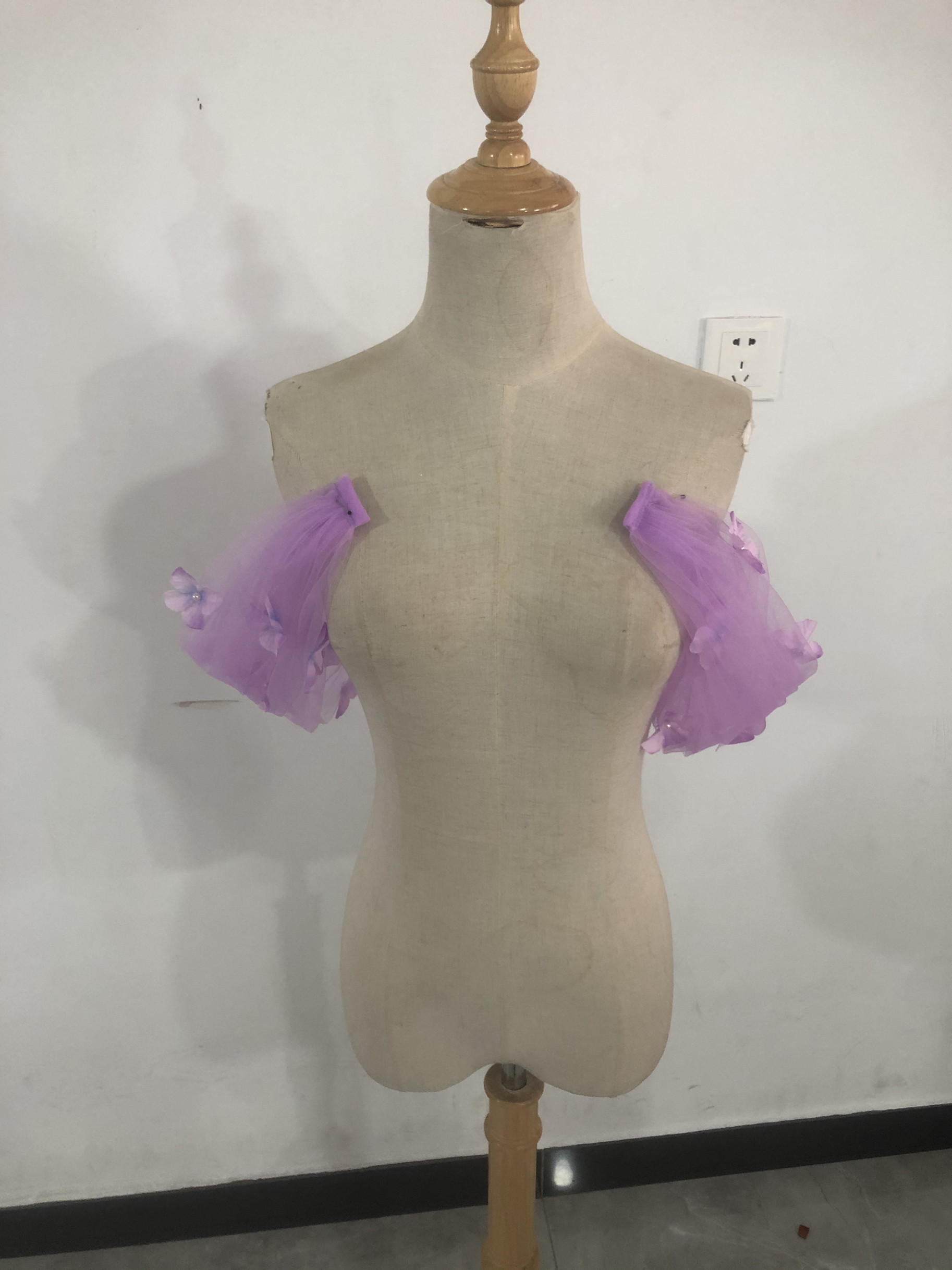 送料無料！大人気上昇 花モチーフ　取り外し袖 ブルー ショルダーの付け袖 パフスリーブ オーダー可能