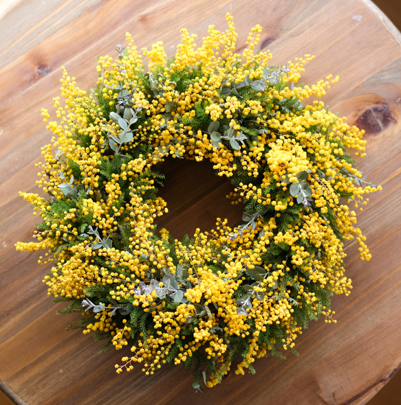 春を告げるミモザリース リース 花 と 山 通販 15551059｜Creema(クリーマ)