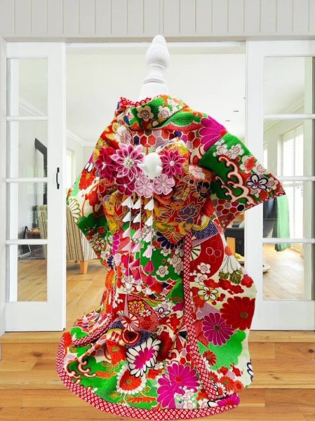 晴れ着　古布再現ちりめん生地・平安花車模様(緑) 振袖スタイル　お引きづり/通常着丈選択可能 [K2307]