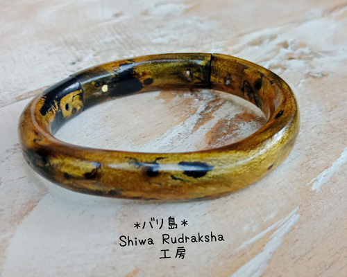【バリ島購入】シルバー925 赤い石　彫金　オープンバングル バリ島シルバー｜バングル - DOUGHNUT NECKLACE