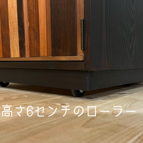 【美品】ハンドメイド作家　テレビボード　テレビ台　無垢材 丸みをおびた無垢材のテレビ台 テレビ台・テレビボード