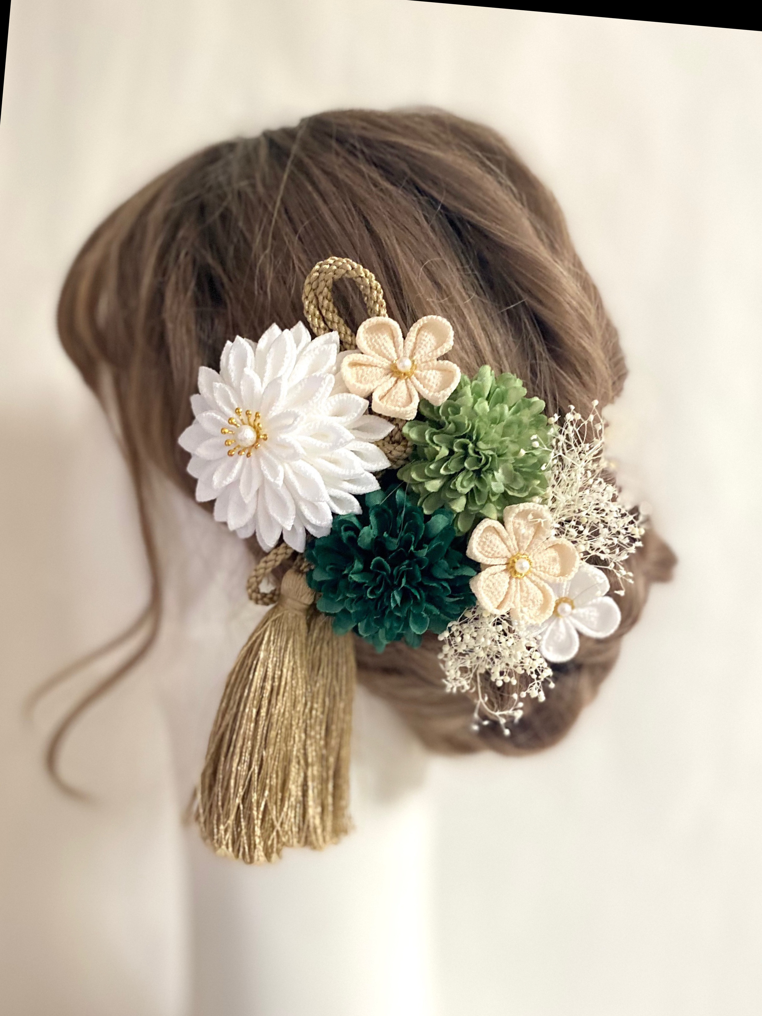 成人式　髪飾り　和装　ホワイト×グリーン　つまみ細工　水引　マム　 卒業式　結婚式
