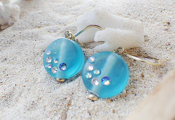 Ocean glass earrings 5枚目の画像