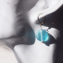 Ocean glass earrings 3枚目の画像