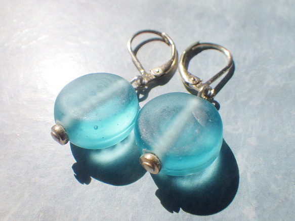 Ocean glass earrings 13枚目の画像