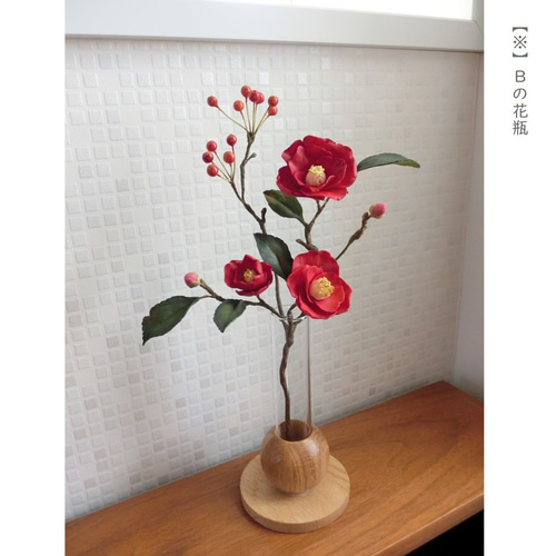 ✿【 粘土置物 】「春のお部屋にさりげなく」赤椿の花枝 NO.08