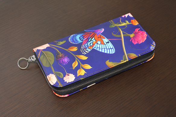 神秘的で宇宙のような深海が美しい孔雀の細胞模様 長財布ポーチ 本革 mm 本革 フルオープン