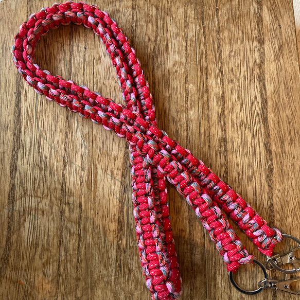 パラコードレースストラップ　バラ売り可 パラコード 30m ストラップ 4mm キーホルダー リード アクセサリー