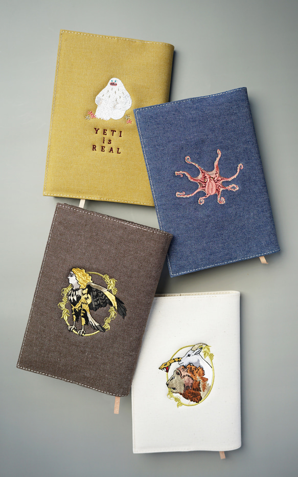 【 四六版 サイズ】ワンポイント刺繍 ブックカバー 日本製 1枚目の画像