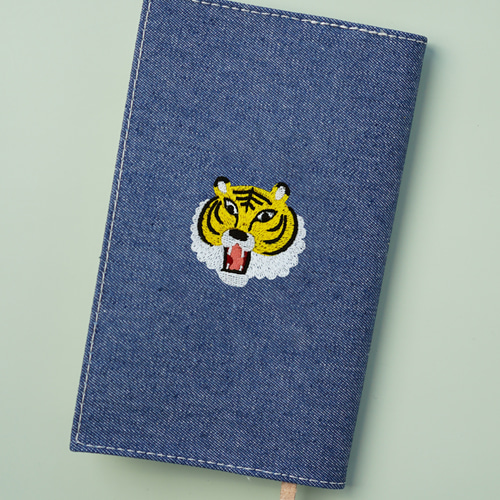 新書サイズ】ワンポイント刺繍 ブックカバー 日本製 ブック