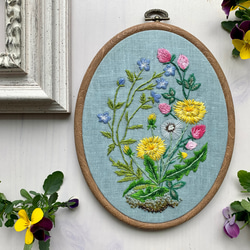 ☆ミュゲです☆秋桜便り2024 コスモスガーデンの刺繍　タペストリー ☆ミュゲ様専用です☆秋桜便り2024 コスモスガーデンの刺繍