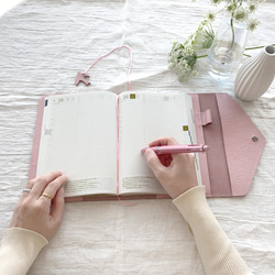 A5サイズ 手帳カバー マグネットボタン 本革 シュリンク型押し/桜