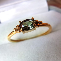 18K ゴールド　黄緑色ラウンドカットスピネルマリーリング 18K ゴールド黄緑色ラウンドカットスピネルマリーリング