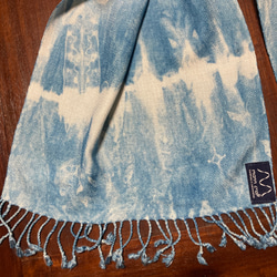 手織りドビー藍絞り染めスカーフ 3枚目の画像