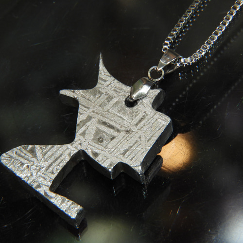 破格】ギベオン鉱石 天然石 ペンダントトップ