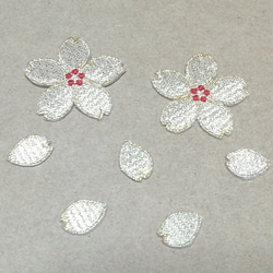 縁取り刺繍桜と花びらワッペンセットe7/金色 1枚目の画像