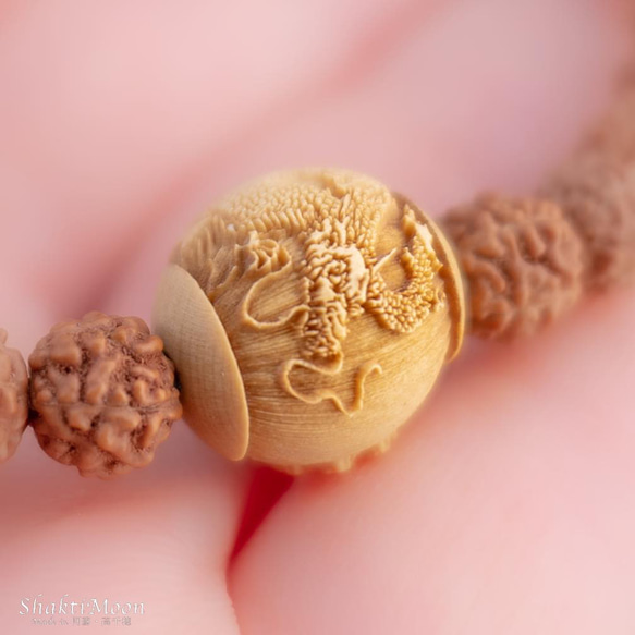 【宝珠 皇帝龍 守護本尊 龍彫 最強の運気アップのお守り！ 中12mm ひと粒神様ブレスレット】レア・希少！5mm・6m 1枚目の画像