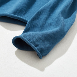 超流行的棉針織系列，適合全年使用。簡單又時尚，我的標準針織。淡藍色帶點灰色 230214-4 第5張的照片