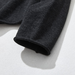 ★現貨★ 一年四季都備受歡迎！超人氣棉質針織系列。簡約時尚，我最愛的深灰色針織衫（230214-5）。 第6張的照片