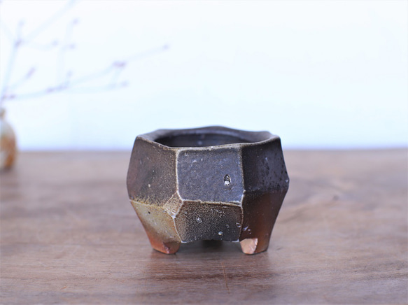 備前焼 三つ足ぐい呑み gi-343 おちょこ・ぐい呑み・徳利 宗兵衛窯