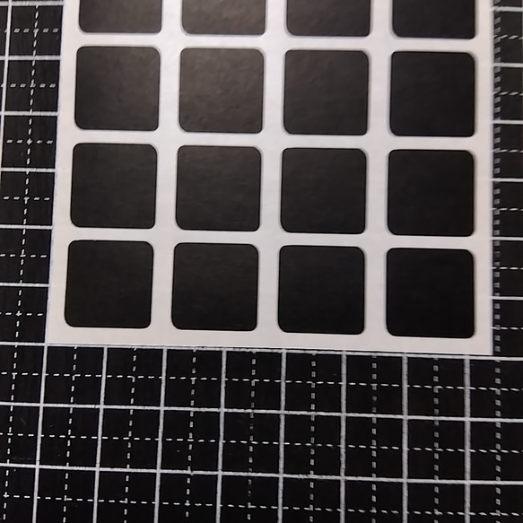 《ブラックタックシール》正方形角丸1.5cm280枚 2枚目の画像